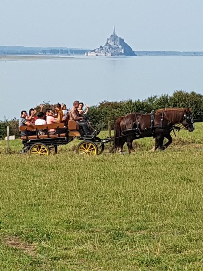 Chez Jollyjune, A Moins D'une Heure Du Mont Saint Michel Champeaux
